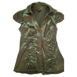 Womens size M XOXO V neck button up